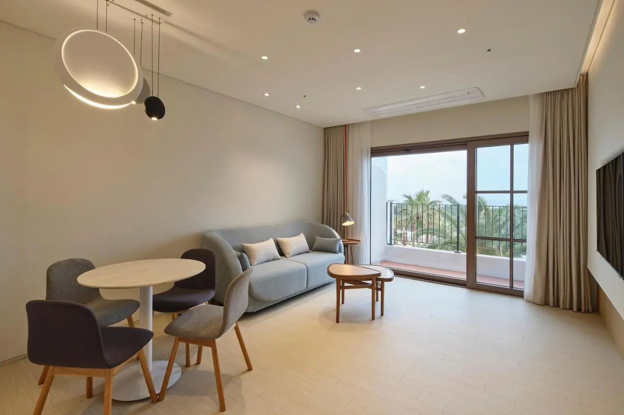 Hundert Hills Hotel Jeju Resort